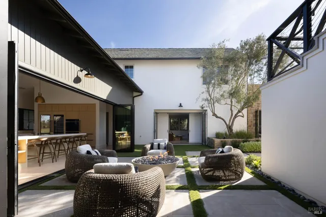 $9,500,000 | 306 Vine Row Court, Napa, CA 94559