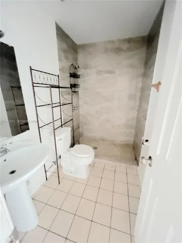 $2,500 | 18240 Northwest 41st Place, Unit 2, Miami Gardens, FL 33055