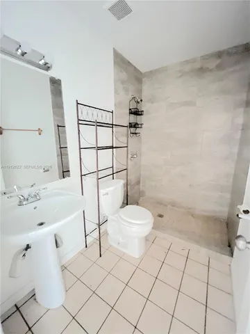 $2,500 | 18240 Northwest 41st Place, Unit 2, Miami Gardens, FL 33055