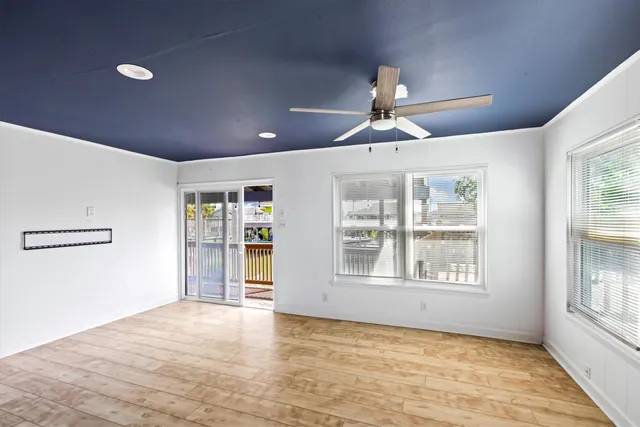 $256,000 | 370 Ling Street, Hitchcock, TX 77563