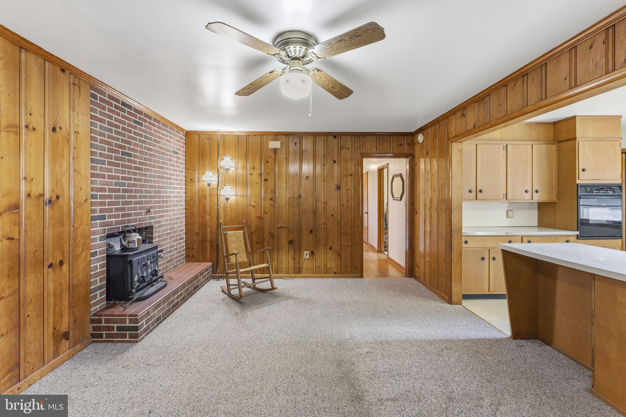 5049 Braddock Road Sykesville, MD 21784 - Photo 14 of 46