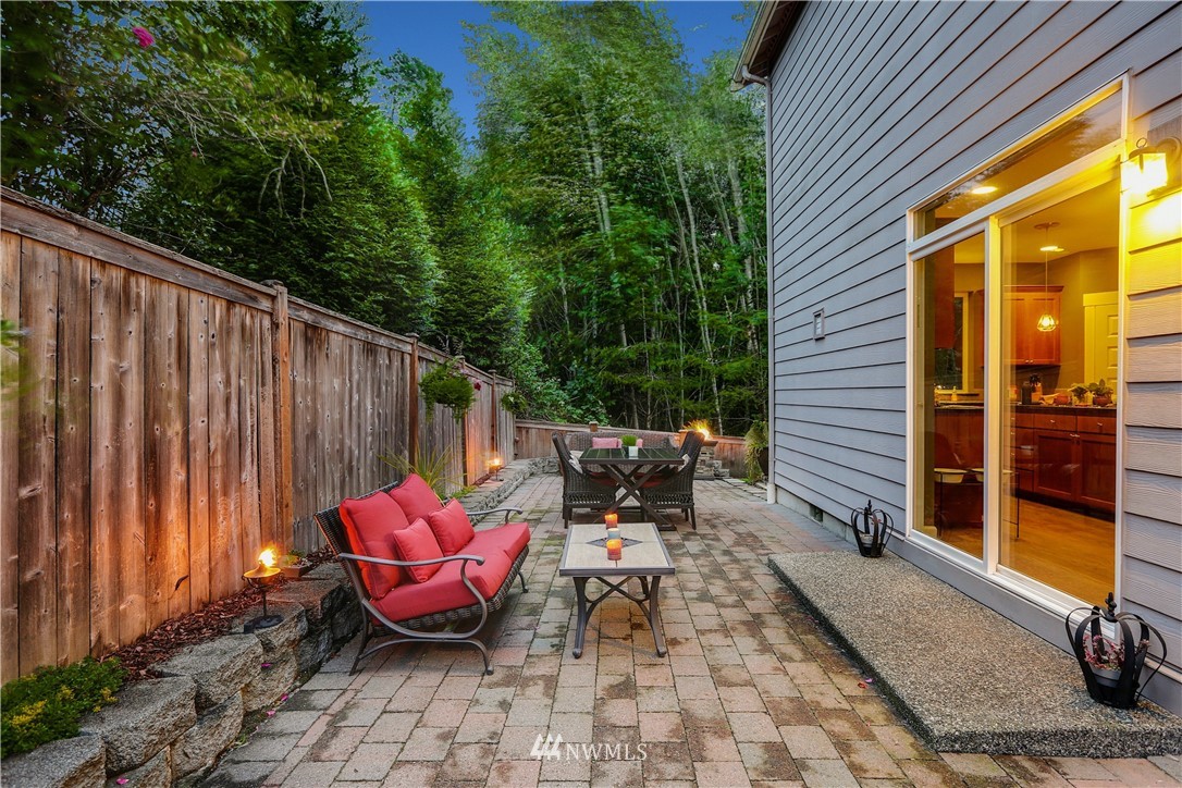 22505 38th Avenue Southeast Bothell, WA 98021 - Photo 34 of 39 a backyard of a house with seating space