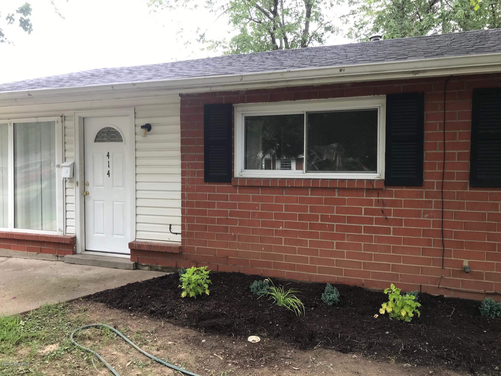414 Mac Brae Road Louisville, KY 40214 - Photo 5 of 35 IMG_2247 (002)