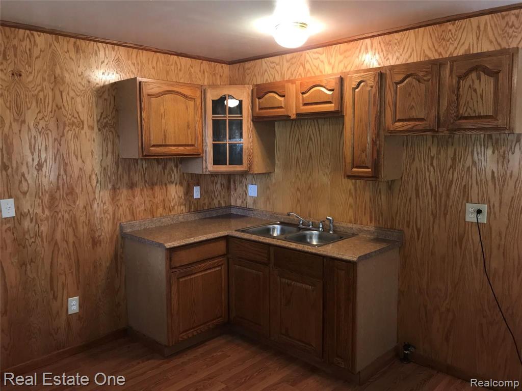 20796 Doepfer Road Warren, MI 48091 - Photo 3 of 18
