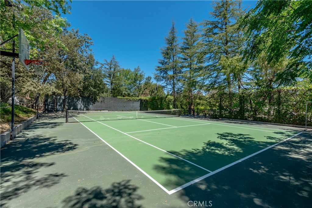 24612 Wingfield Road Hidden Hills, CA 91302 - Photo 34 of 36