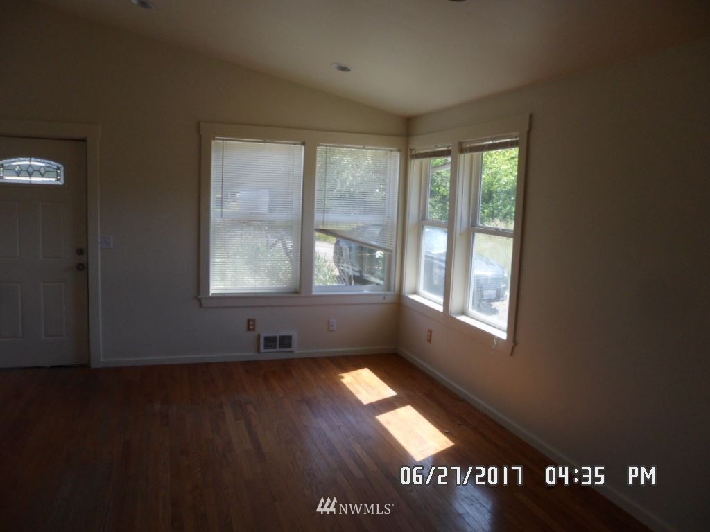 241 Heuhslein Road Port Angeles, WA 98362 - Photo 4 of 9 Gallery Image 4