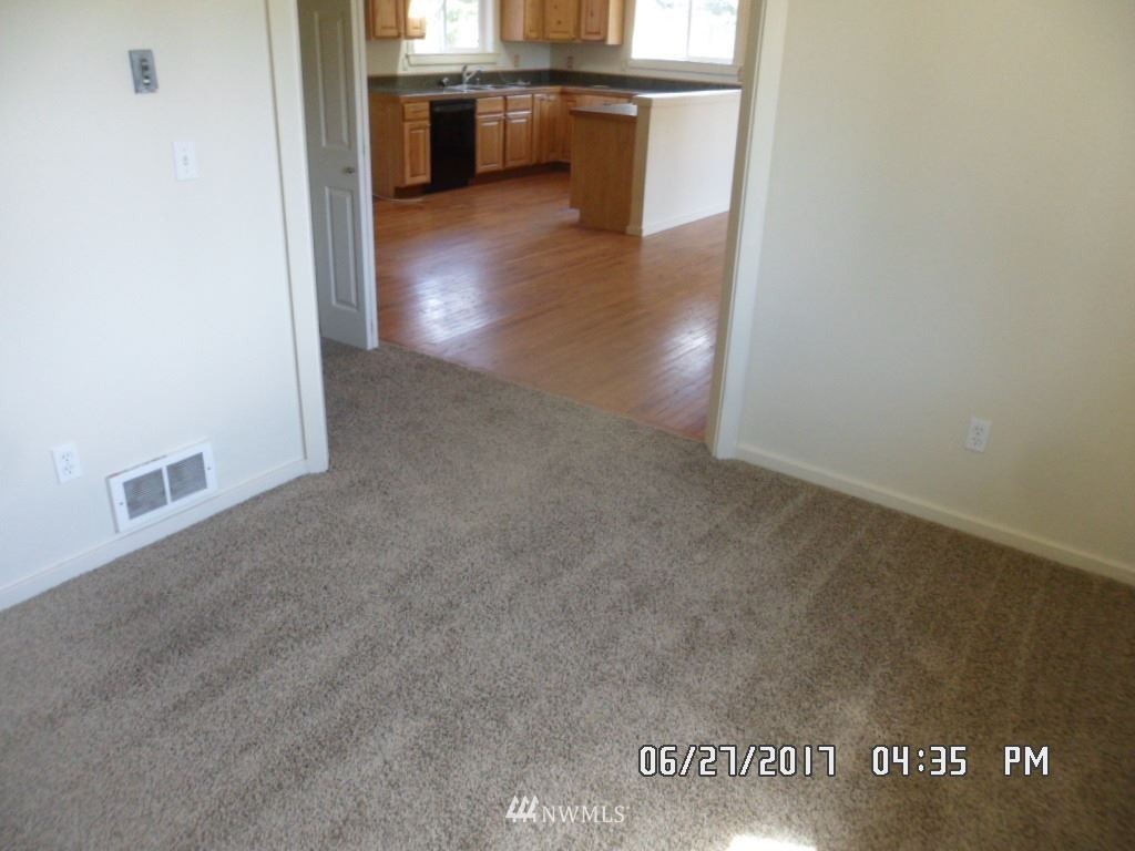 241 Heuhslein Road Port Angeles, WA 98362 - Photo 7 of 9 Gallery Image 7