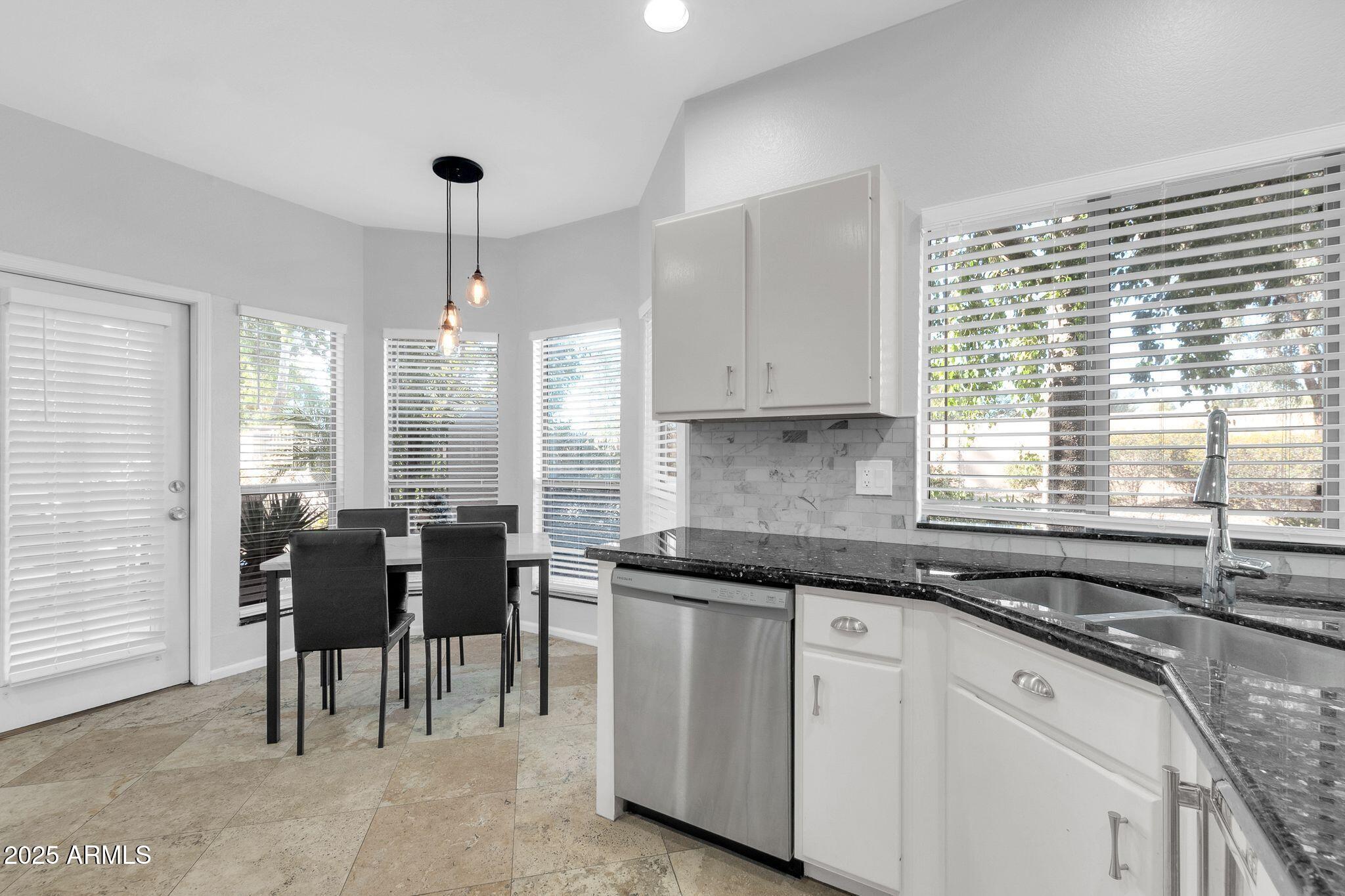 7272 East Gainey Ranch Road, Unit 74 Scottsdale, AZ 85258 - Photo 9 of 29 7272 E Gainey Ranch Rd 74-8