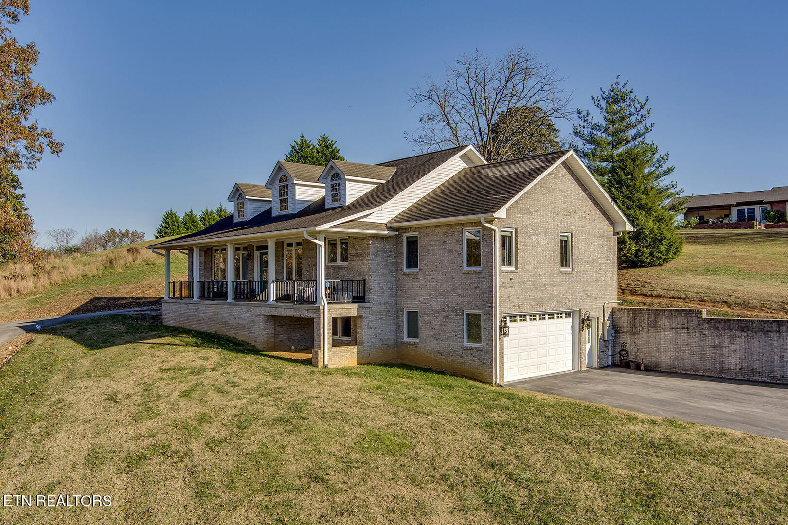 417 River Road Loudon, TN 37774 - Photo 3 of 60 Front Right