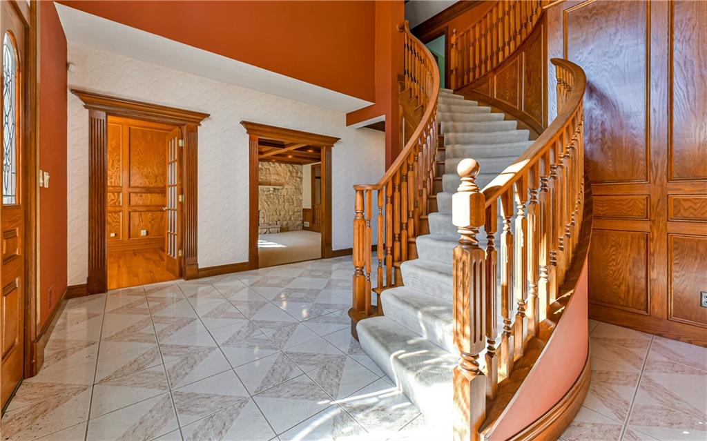 160 Reichold Road Wexford, PA 15090 - Photo 3 of 25 Gallery Image 3