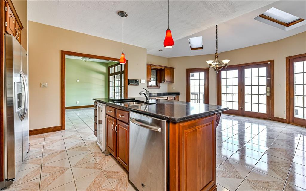 160 Reichold Road Wexford, PA 15090 - Photo 7 of 25 Gallery Image 7