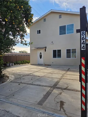 $4,000 | 8644 North Corbin Avenue, Northridge, CA 91324
