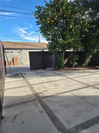 $4,000 | 8644 North Corbin Avenue, Northridge, CA 91324