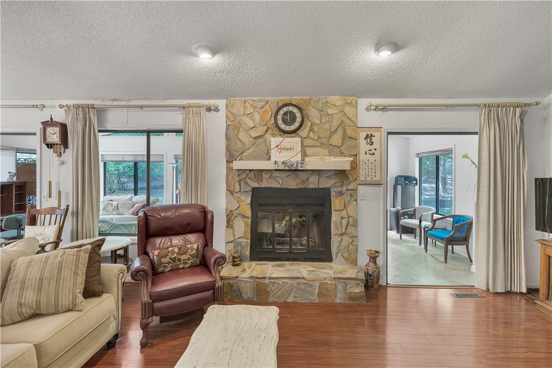 37 Par Harbor Way Salem, SC 29676 - Photo 6 of 49