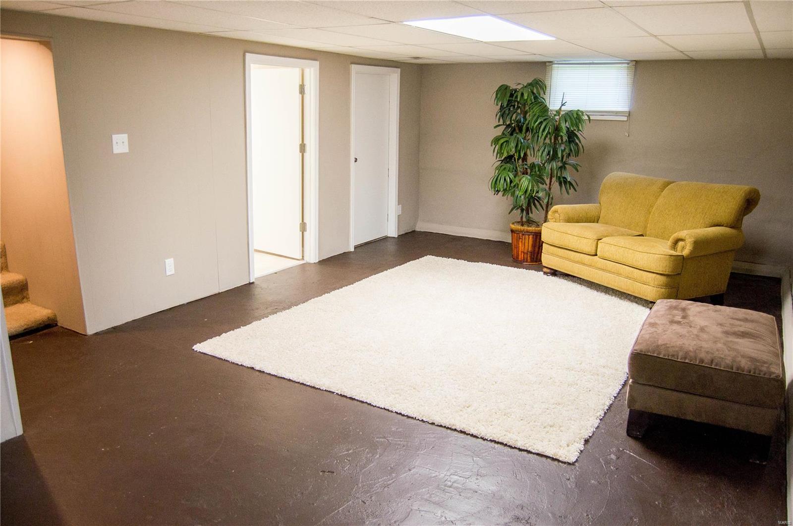5829 Old Alton Road Granite City, IL 62040 - Photo 13 of 28 Gallery Image 13