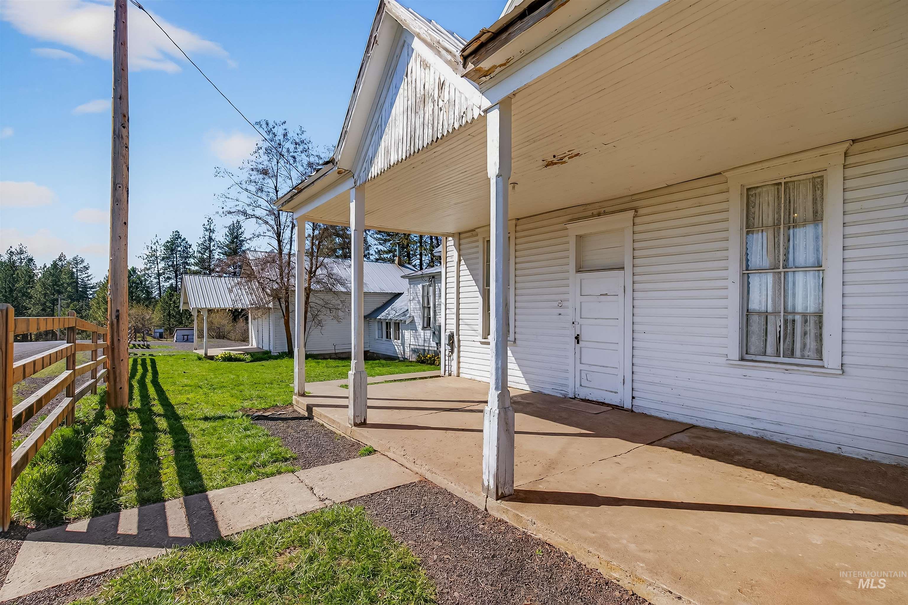 2070 Woodland Road Kamiah, ID 83536 - Photo 2 of 50