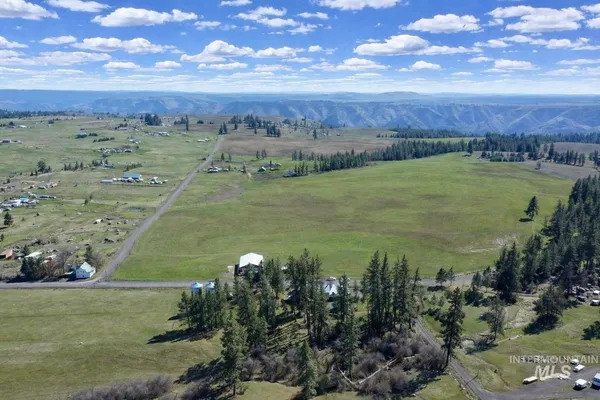 $229,000 | 2070 Woodland Road, Kamiah, ID 83536