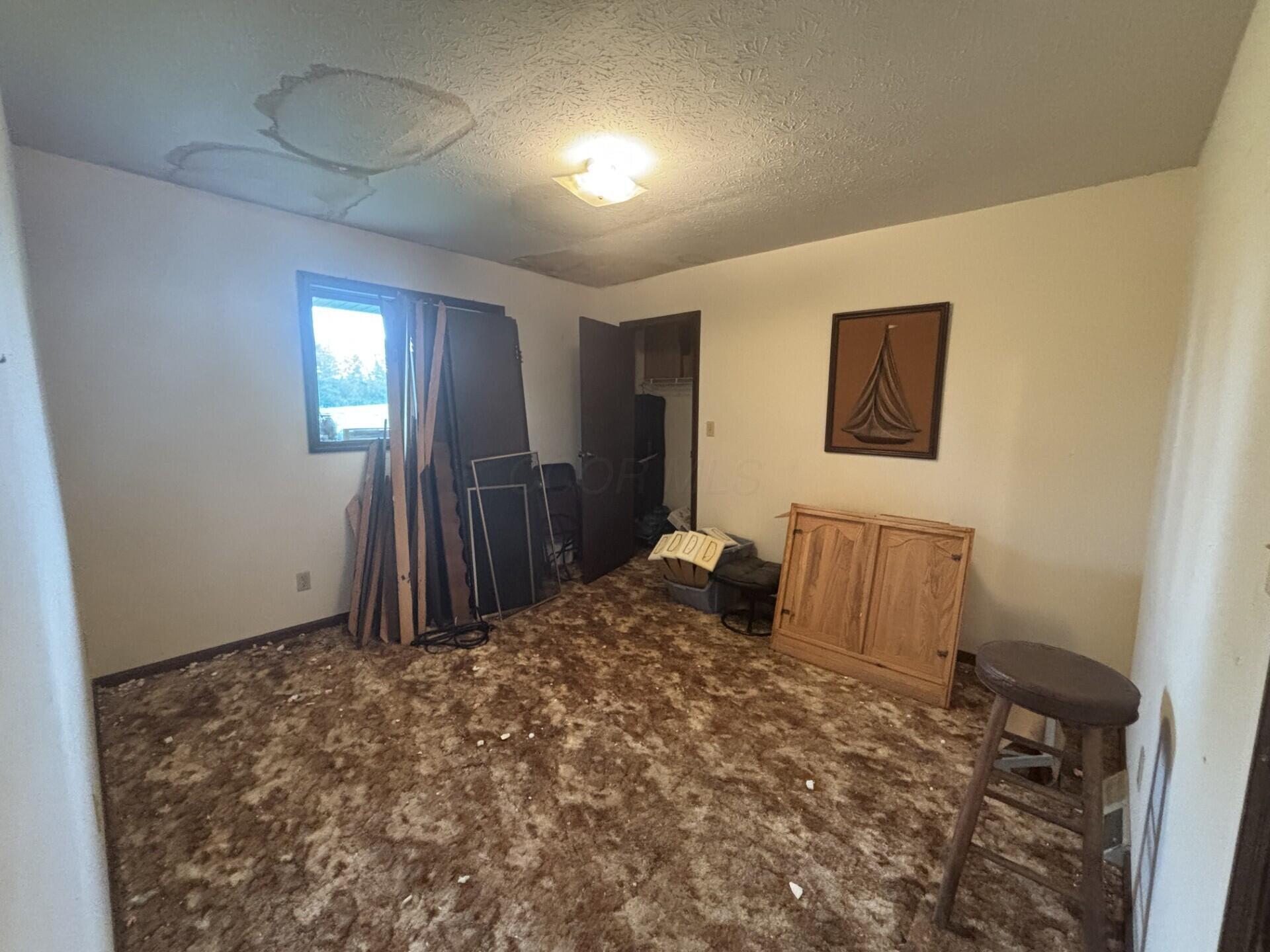 2017 Hazelton-Etna Road Southwest Alexandria, OH 43001 - Photo 20 of 39 Bedroom