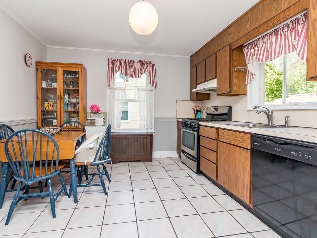 46 Clearwater Road Brookline, MA 02467 - Photo 15 of 31