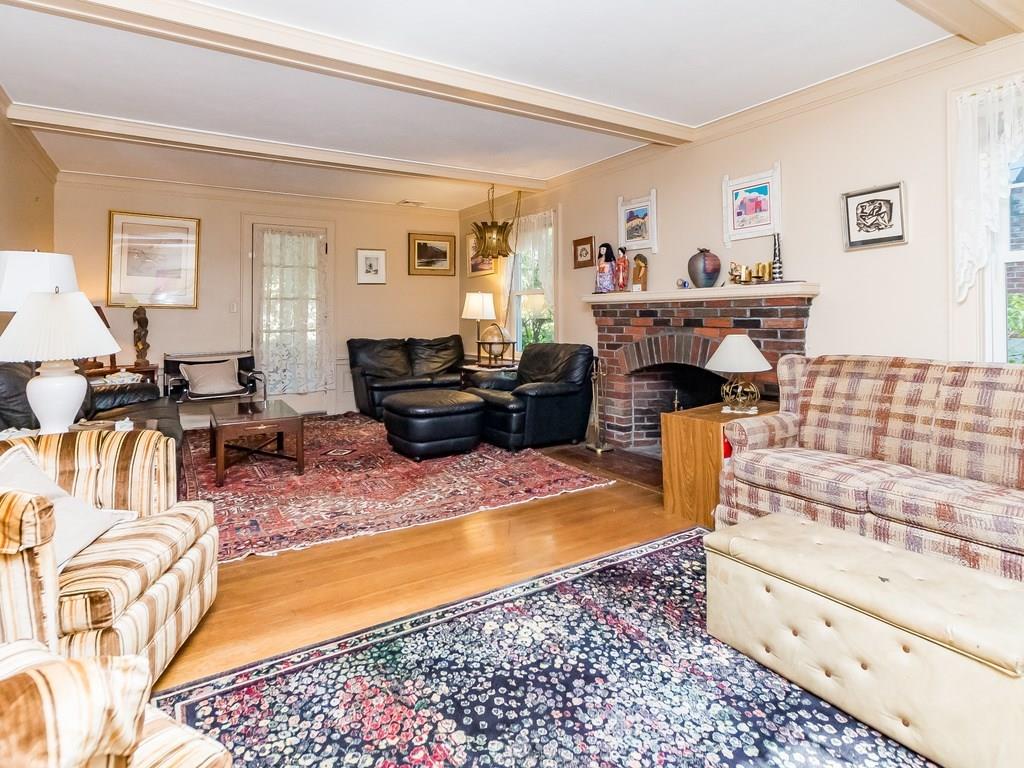 46 Clearwater Road Brookline, MA 02467 - Photo 5 of 31