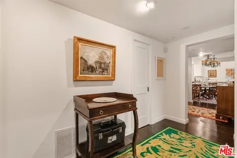 $1,150,000 | 531 North Rossmore Avenue, Unit 301, Los Angeles, CA 90004