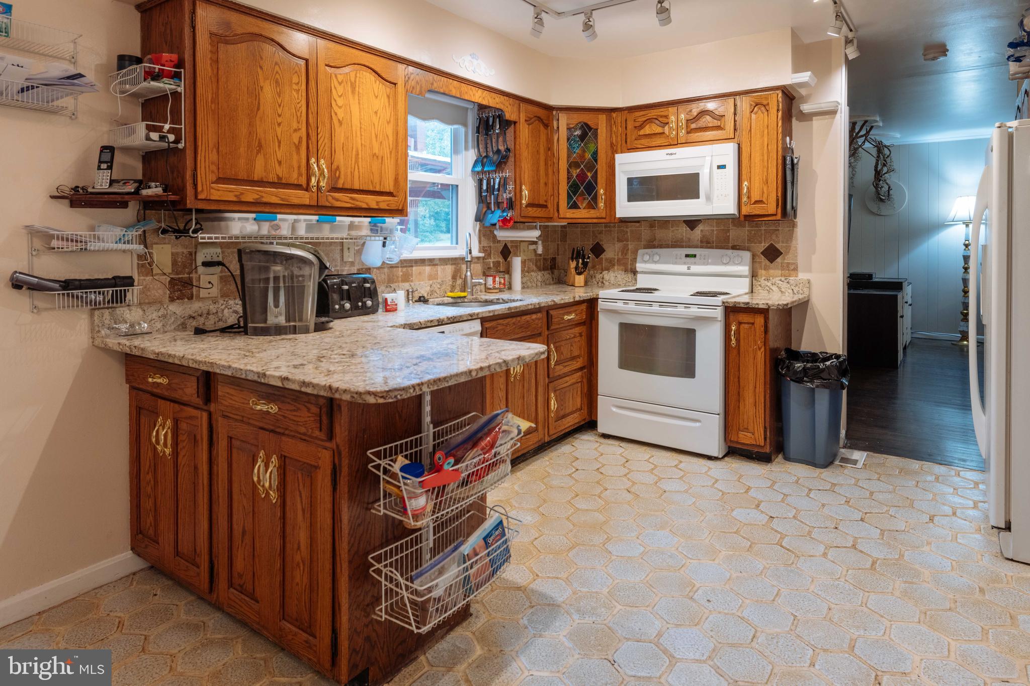 525 Church Road Reisterstown, MD 21136 - Photo 19 of 50 Kitchen