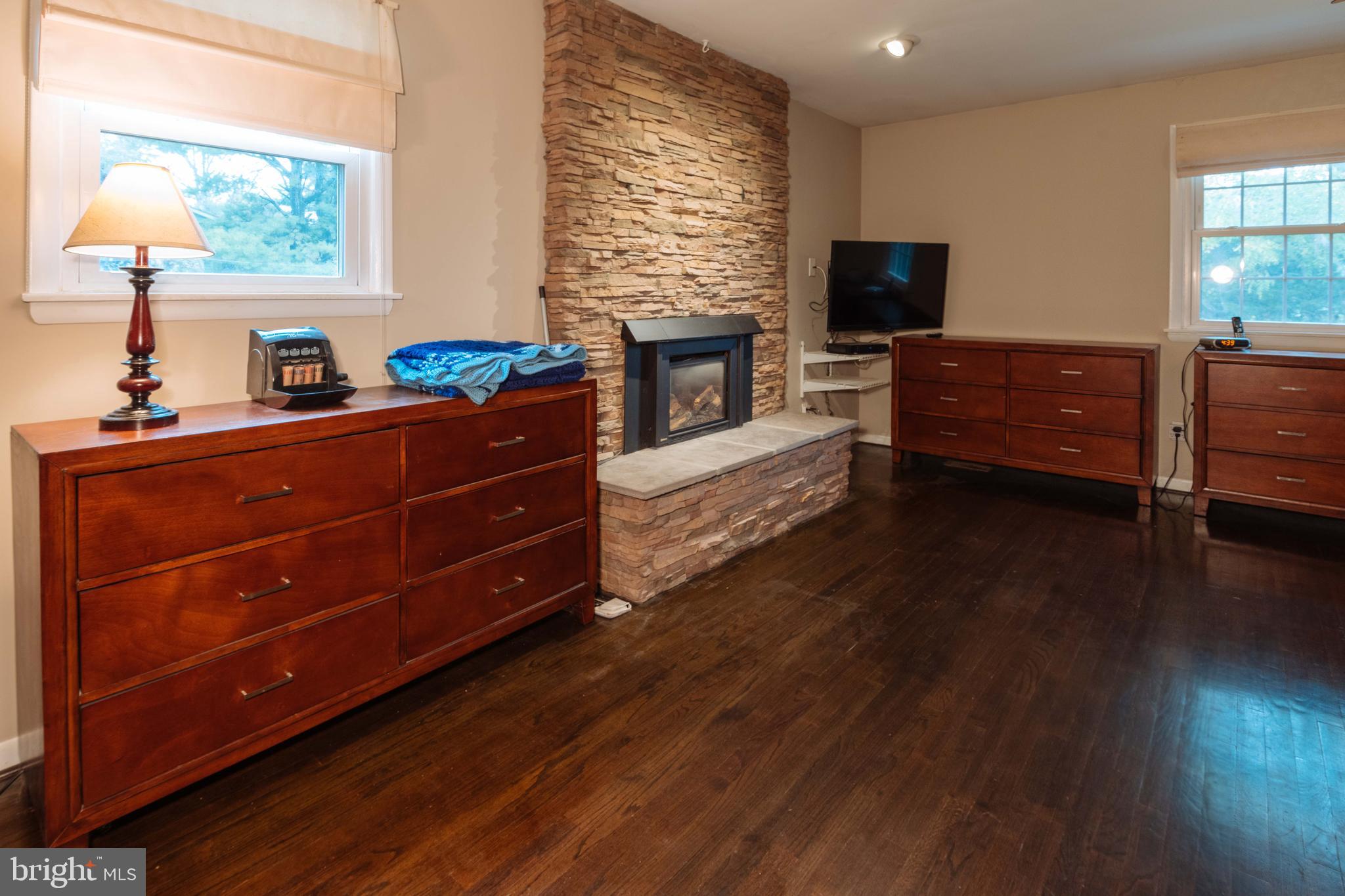525 Church Road Reisterstown, MD 21136 - Photo 34 of 50 Master Bedroom 18X25