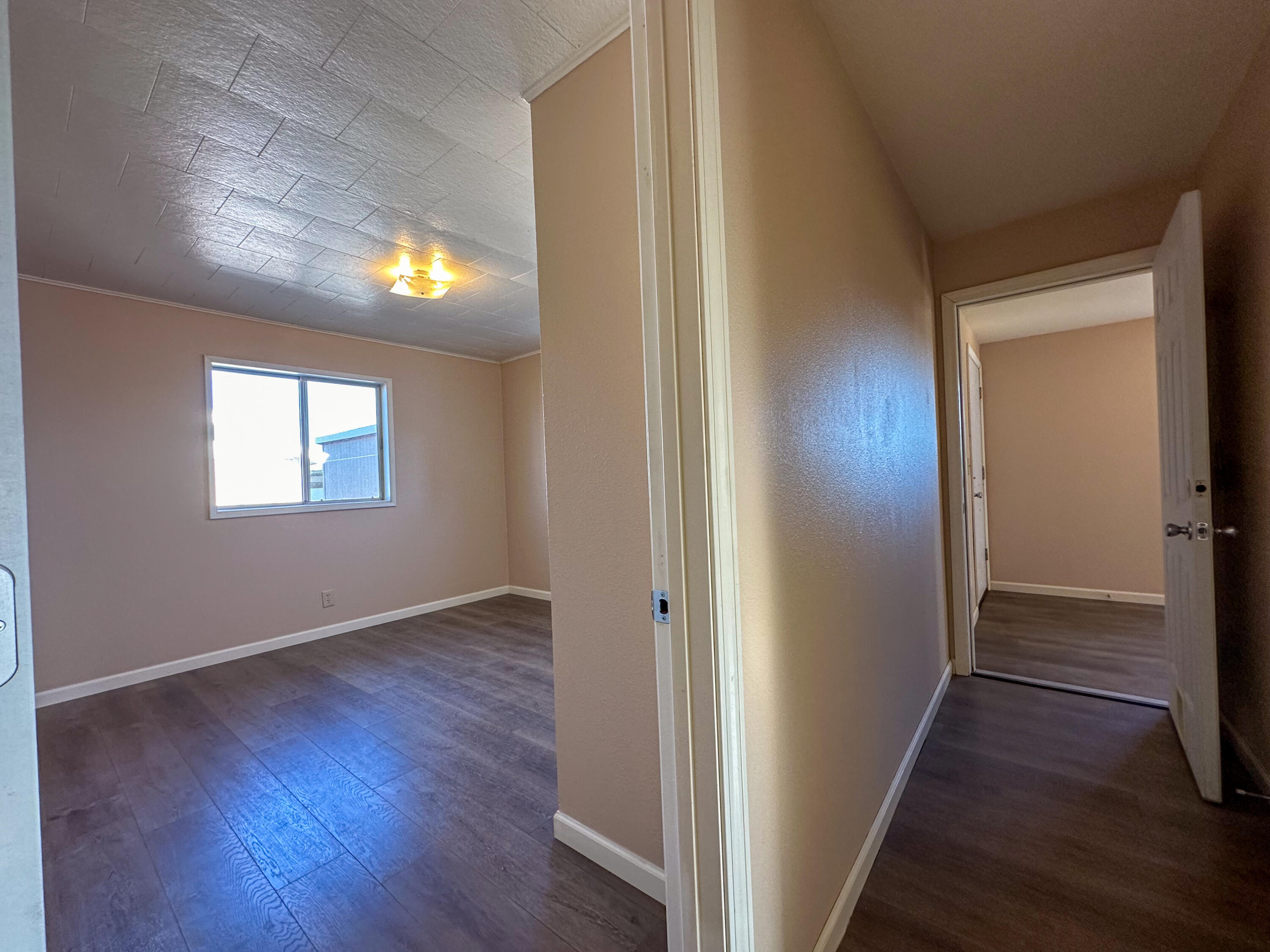 23939 Yellow Jacket Springs Road Beatty, OR 97621 - Photo 29 of 72 Hallway