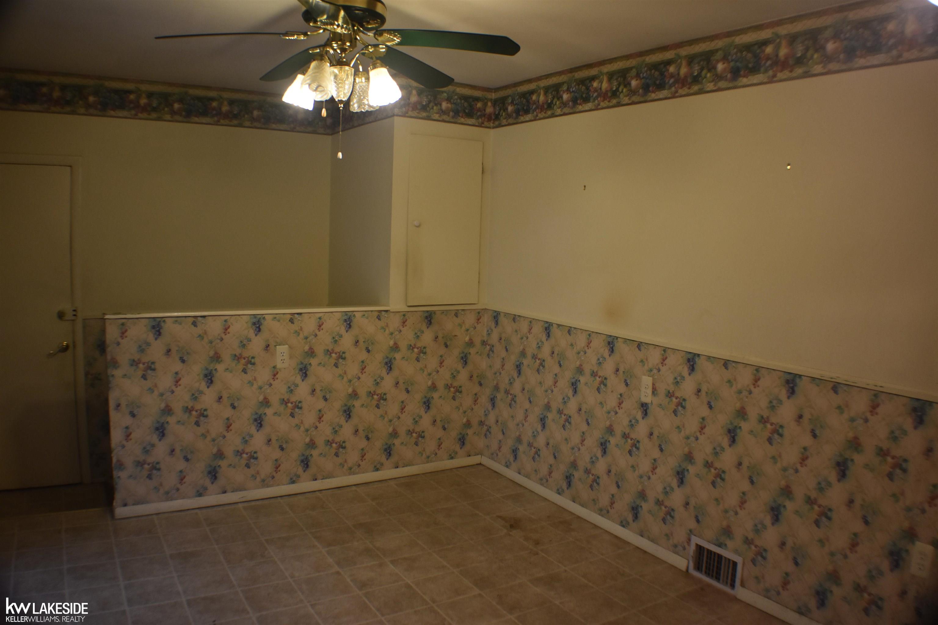 24223 Ramsgate Street Clinton Township, MI 48035 - Photo 16 of 33 Gallery Image 16