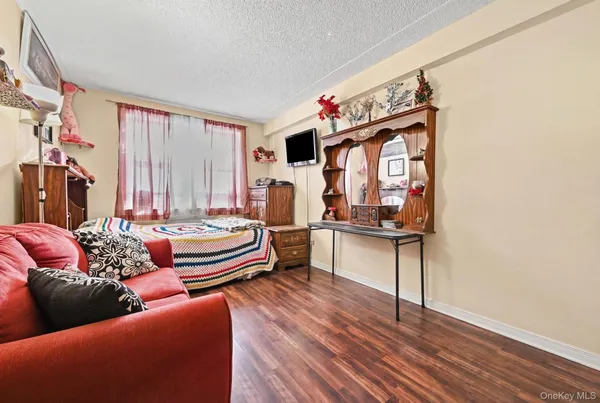 $365,000 | 260 Beach 81st Street, Unit 3A | Hammels