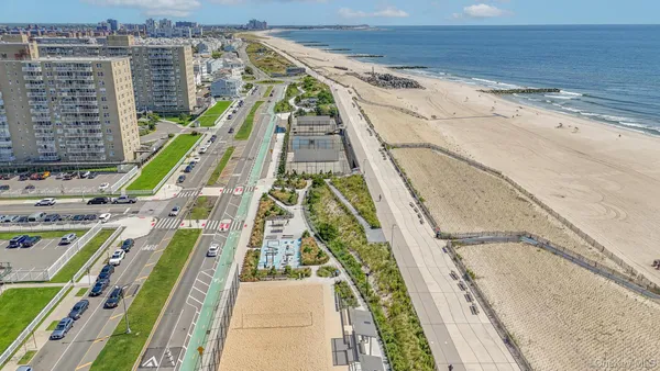 $365,000 | 260 Beach 81st Street, Unit 3A | Hammels