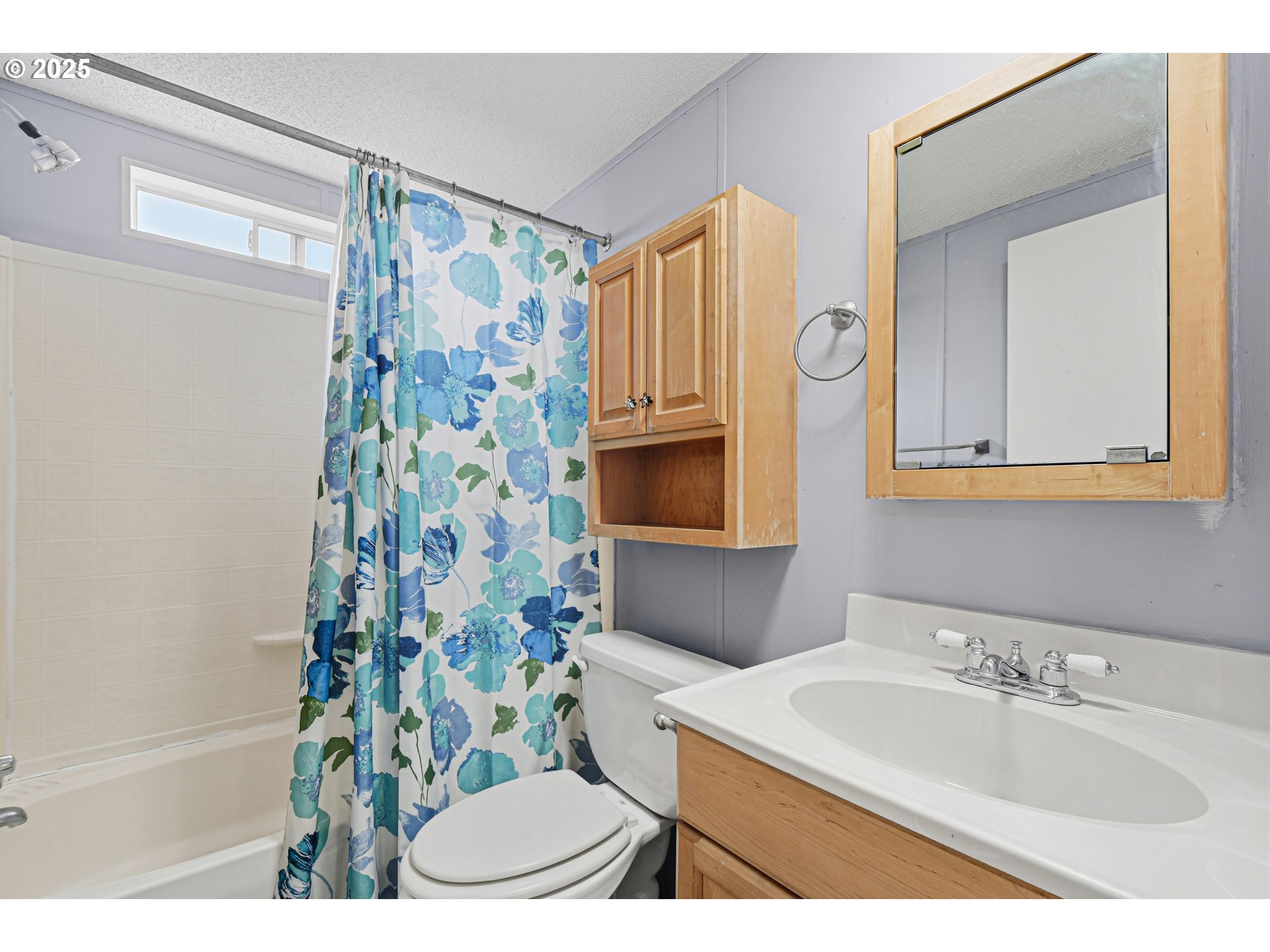 19818 Northwest 14th Avenue Ridgefield, WA 98642 - Photo 14 of 24 Bathroom