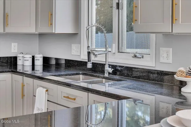 $499,900 | 217 Long Meadow Lane, Rotterdam, NY 12306