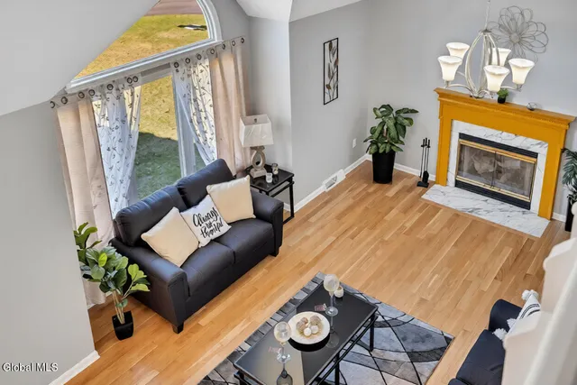 $499,900 | 217 Long Meadow Lane, Rotterdam, NY 12306