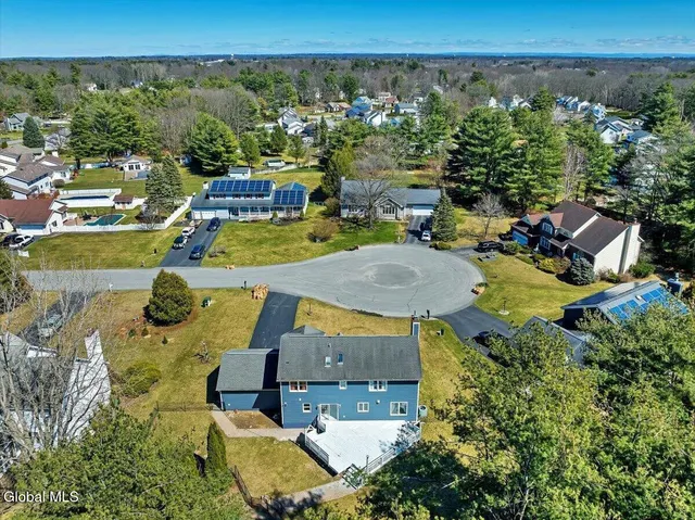 $499,900 | 217 Long Meadow Lane, Rotterdam, NY 12306