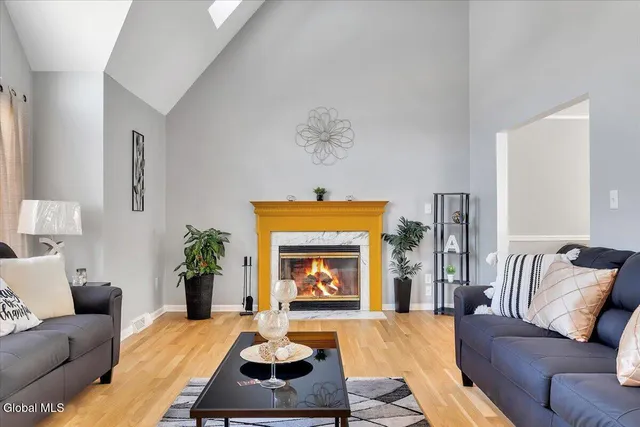 $499,900 | 217 Long Meadow Lane, Rotterdam, NY 12306