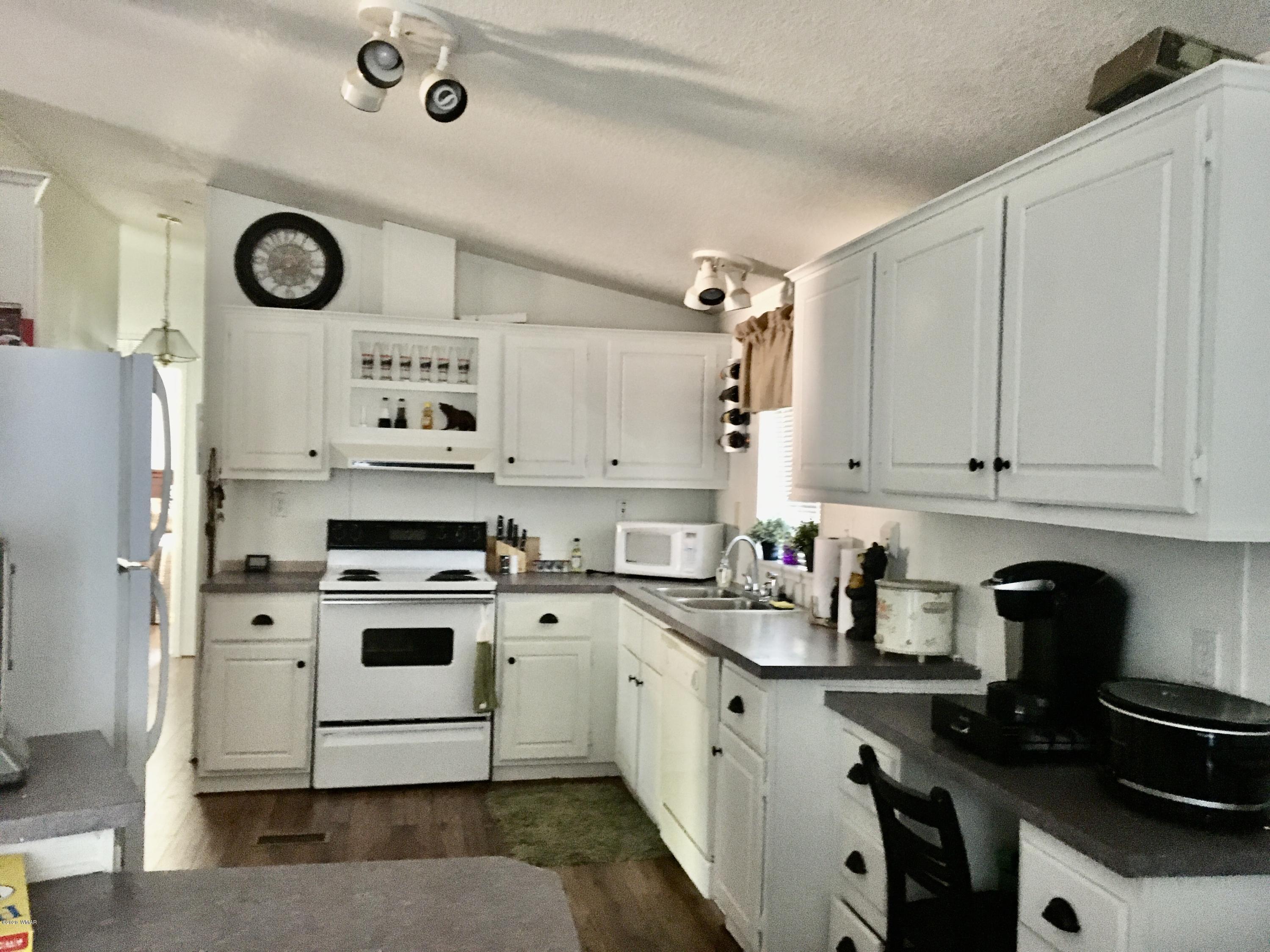 3623 Chevera Circle Overgaard, AZ 85933 - Photo 4 of 18