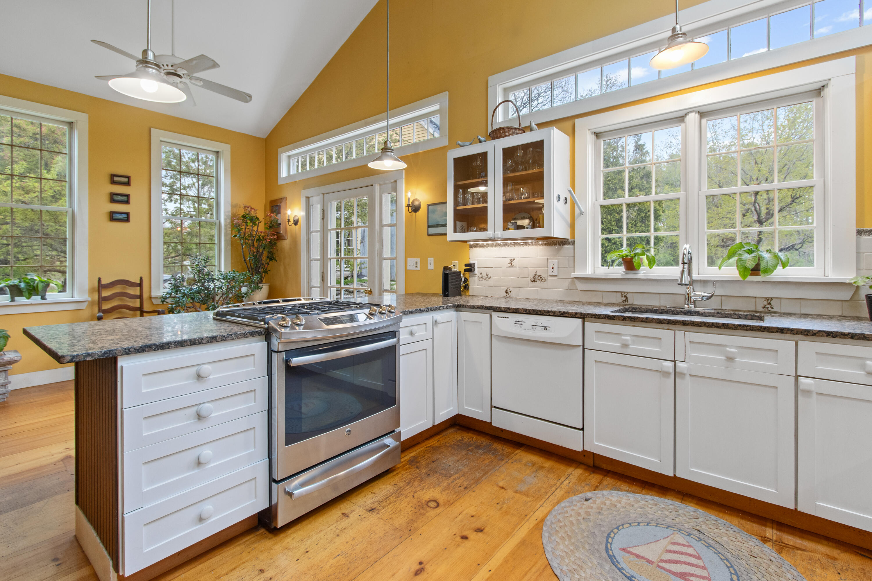 243 Falmouth Road Falmouth, ME 04105 - Photo 15 of 39 202605013KP-61011