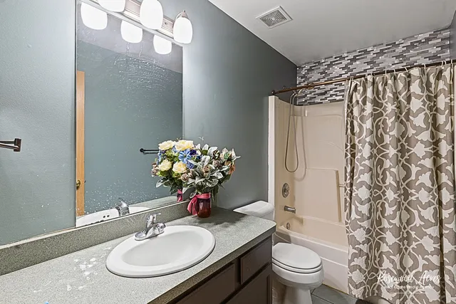 $295,000 | 913 Laurel Drive, Elwood, IL 60421