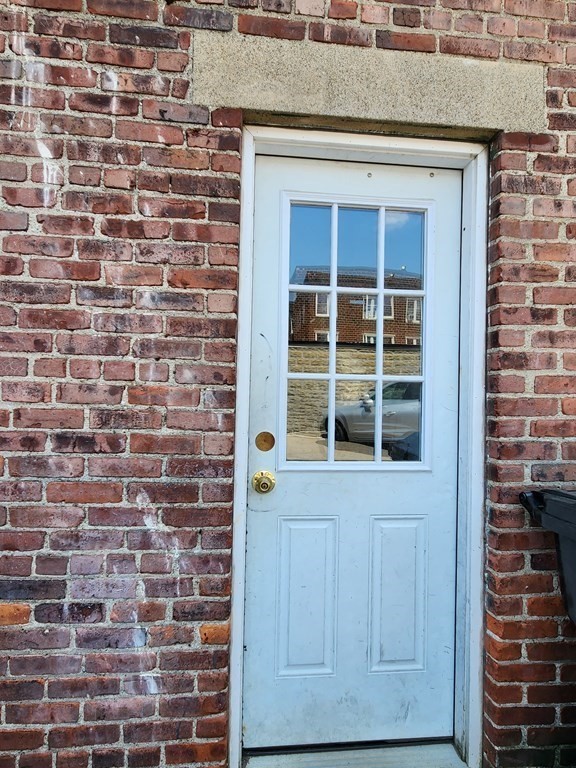 55 Thatcher Street, Unit 6 Brookline, MA 02446 - Photo 29 of 31