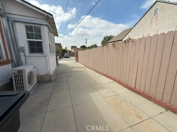 $949,950 | 521 East Chestnut Street, Glendale, CA 91205