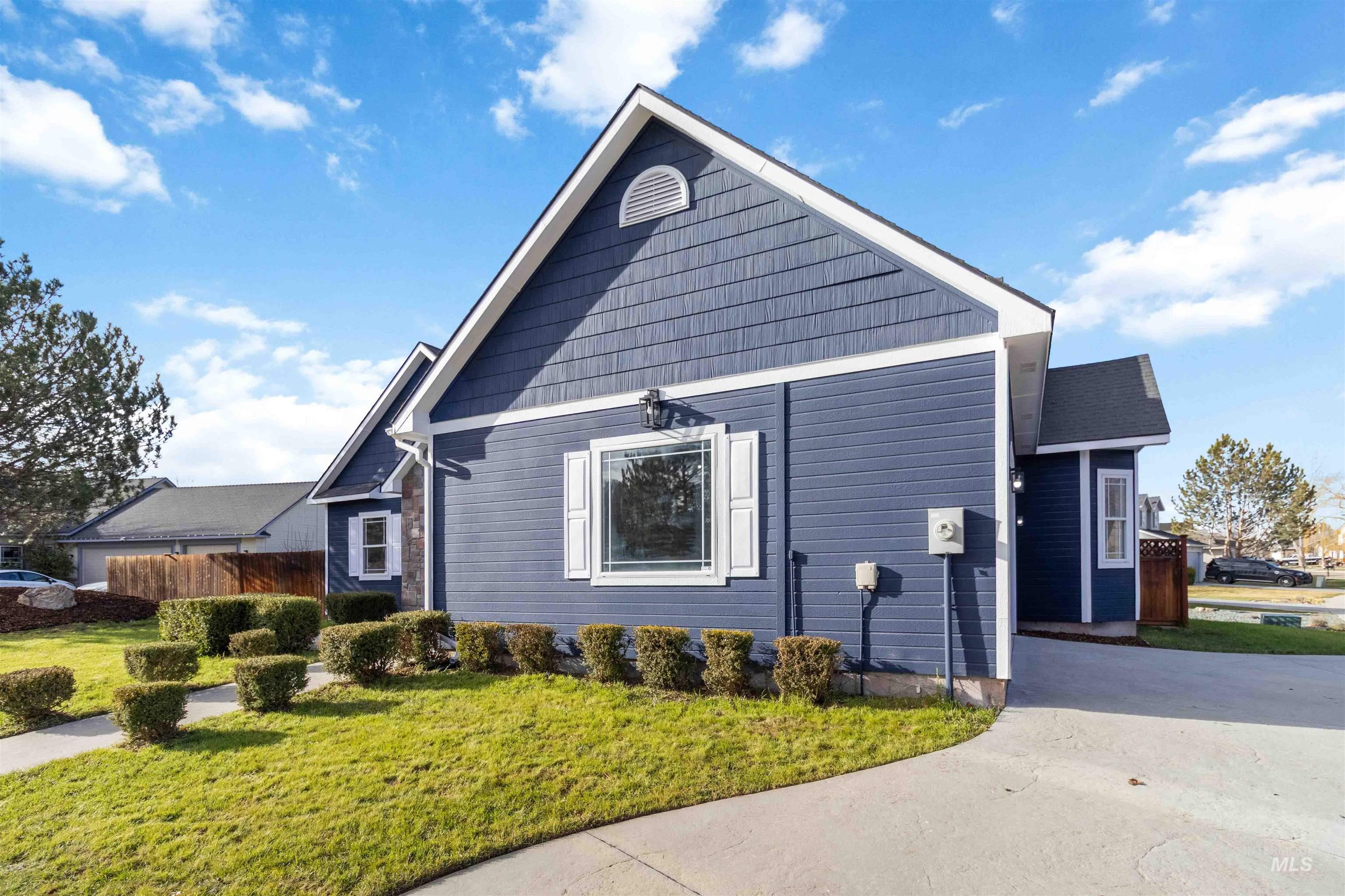 3201 Raintree Drive Nampa, ID 83686 - Photo 3 of 50 View of property exterior