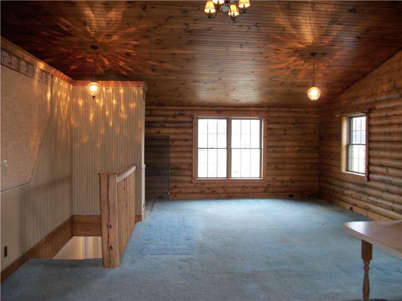 102 Ridge Avenue Rices Landing, PA 15357 - Photo 4 of 17 Living Room.