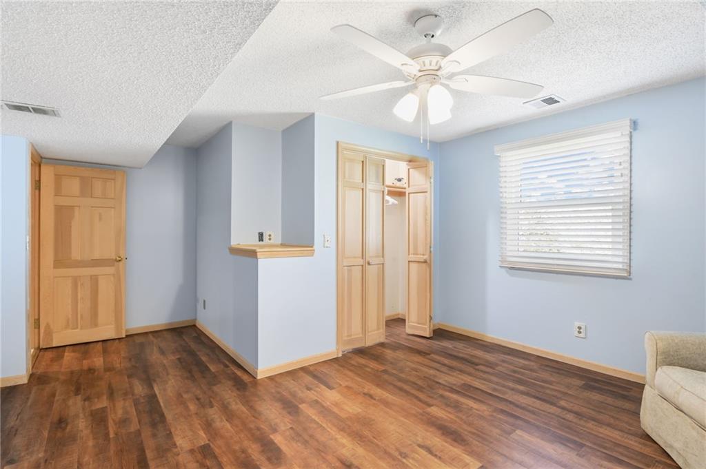 5730 Noland Road Shawnee, KS 66216 - Photo 26 of 50