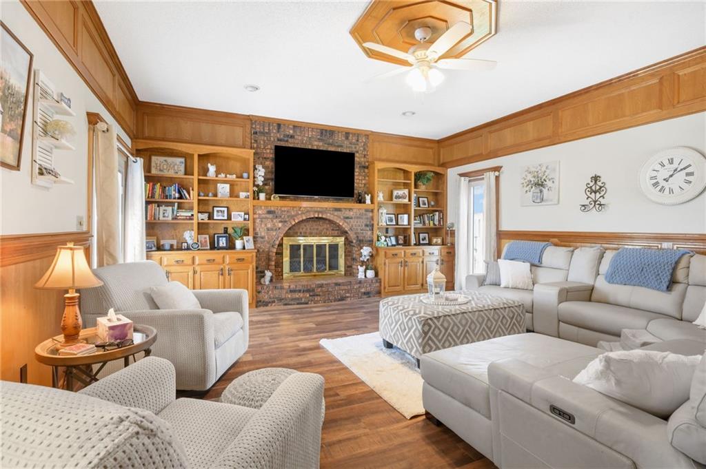 5730 Noland Road Shawnee, KS 66216 - Photo 5 of 50