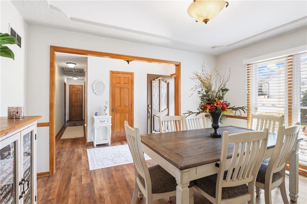 5730 Noland Road Shawnee, KS 66216 - Photo 9 of 50