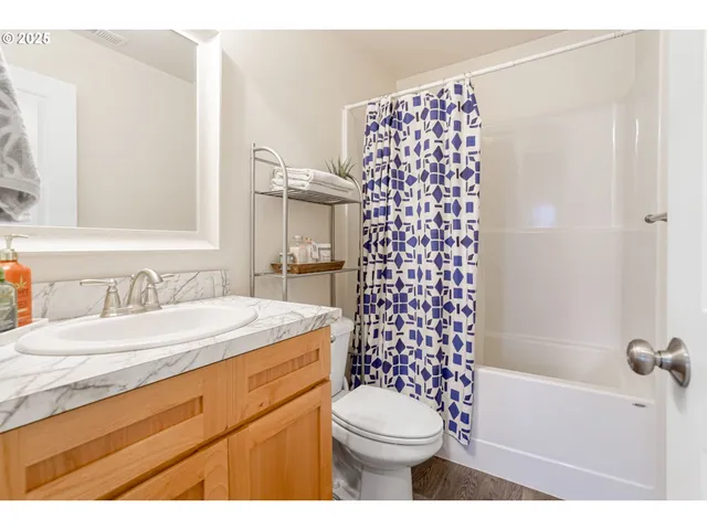 $390,000 | 3902 Hawthorne Avenue Northeast, Salem, OR 97301