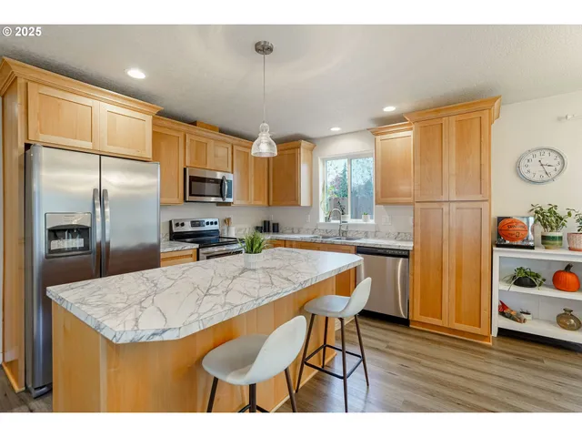 $390,000 | 3902 Hawthorne Avenue Northeast, Salem, OR 97301