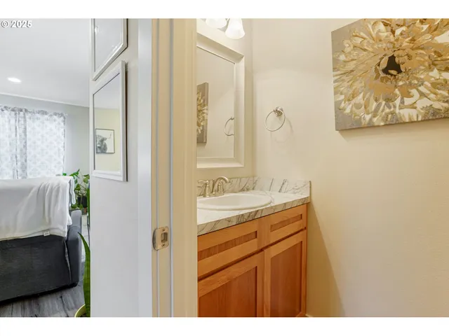 $390,000 | 3902 Hawthorne Avenue Northeast, Salem, OR 97301