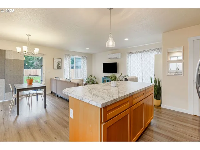 $390,000 | 3902 Hawthorne Avenue Northeast, Salem, OR 97301